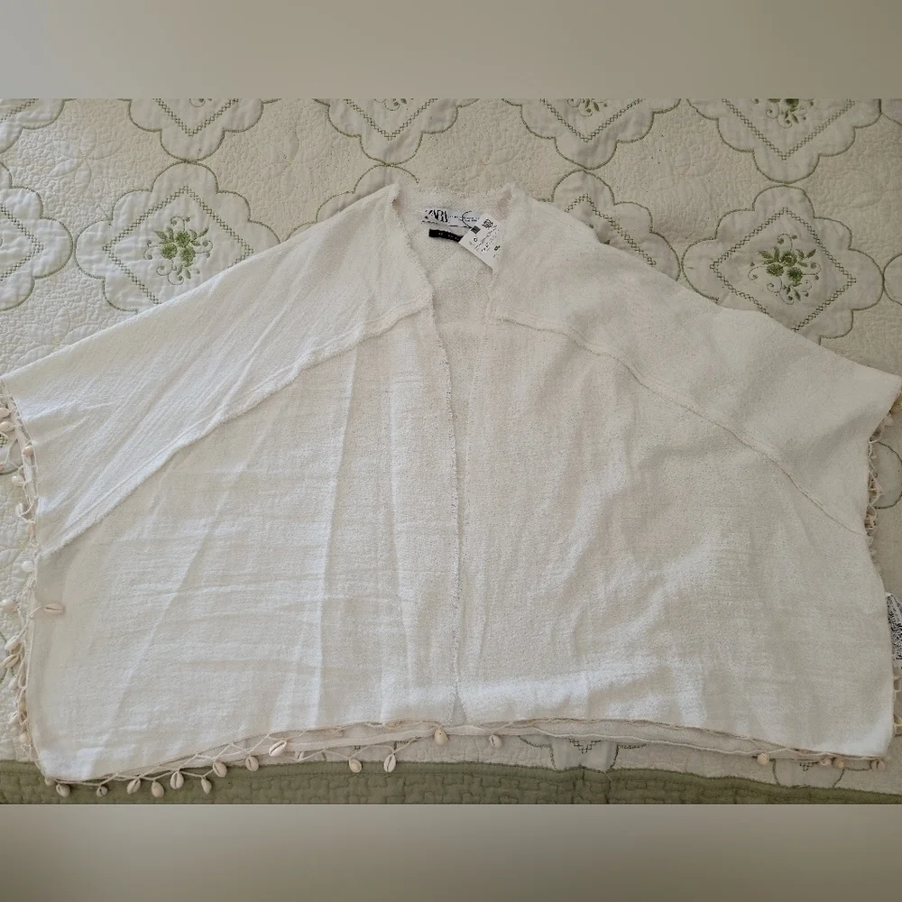 Zara - Shell Poncho - Picture 6 of 11